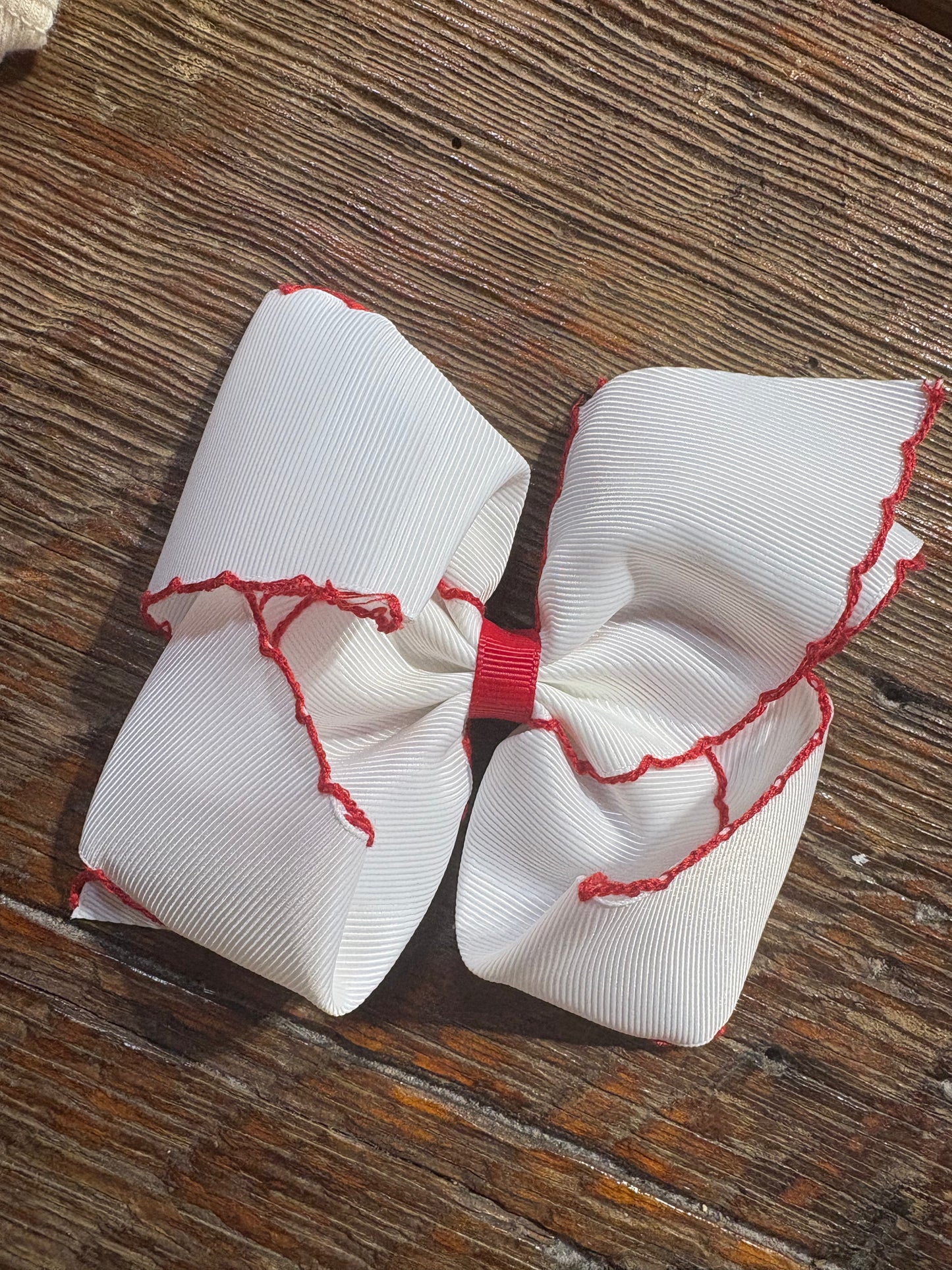 White/Red Moonstitch Bow